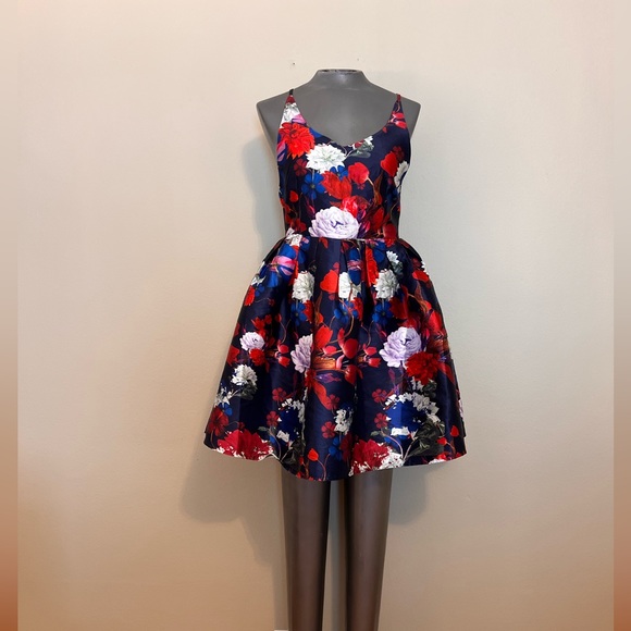 Floral Dress by Akira Chicago Red Label size M - Picture 1 of 4